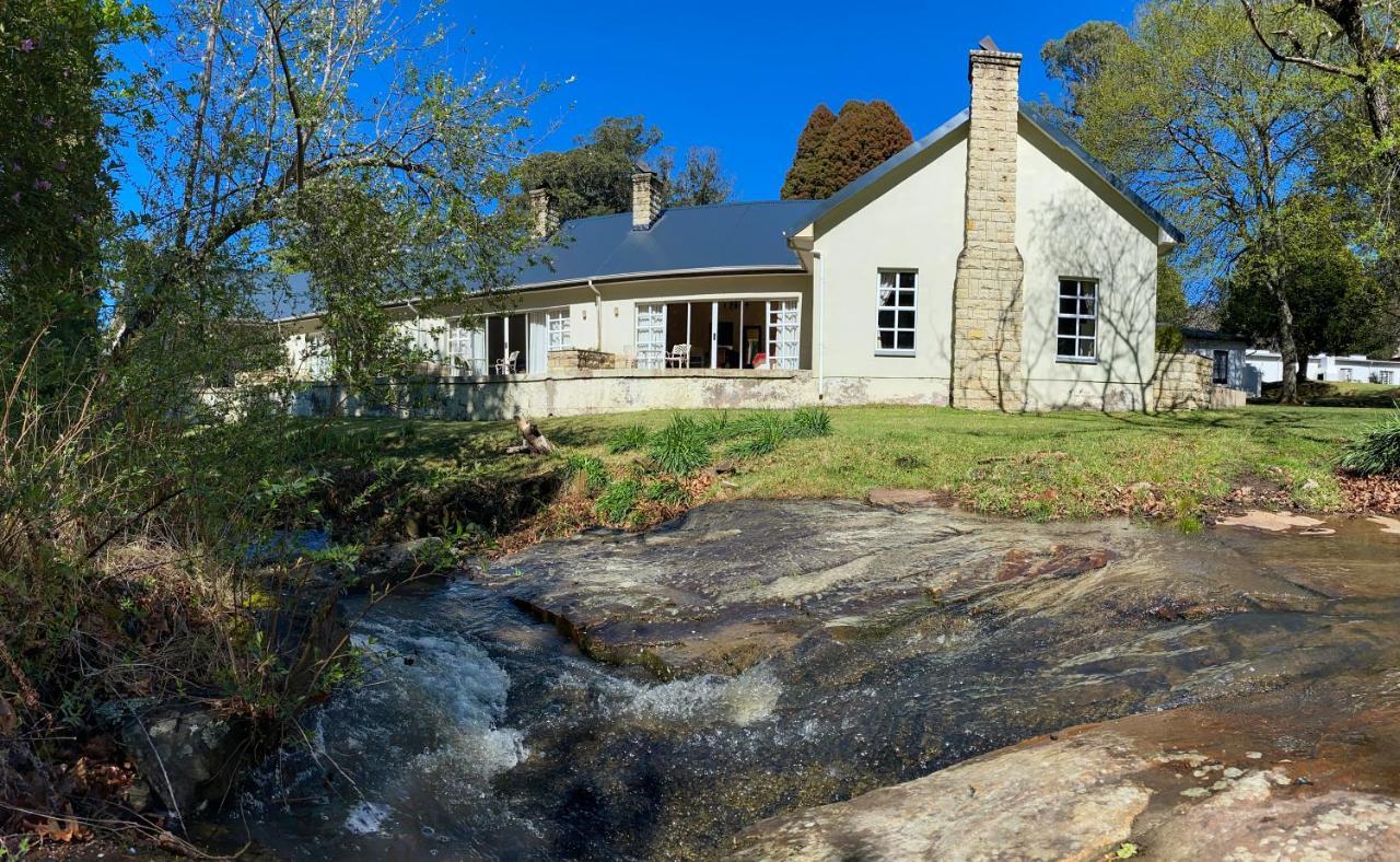 The Historic Hogsback Inn Exterior foto