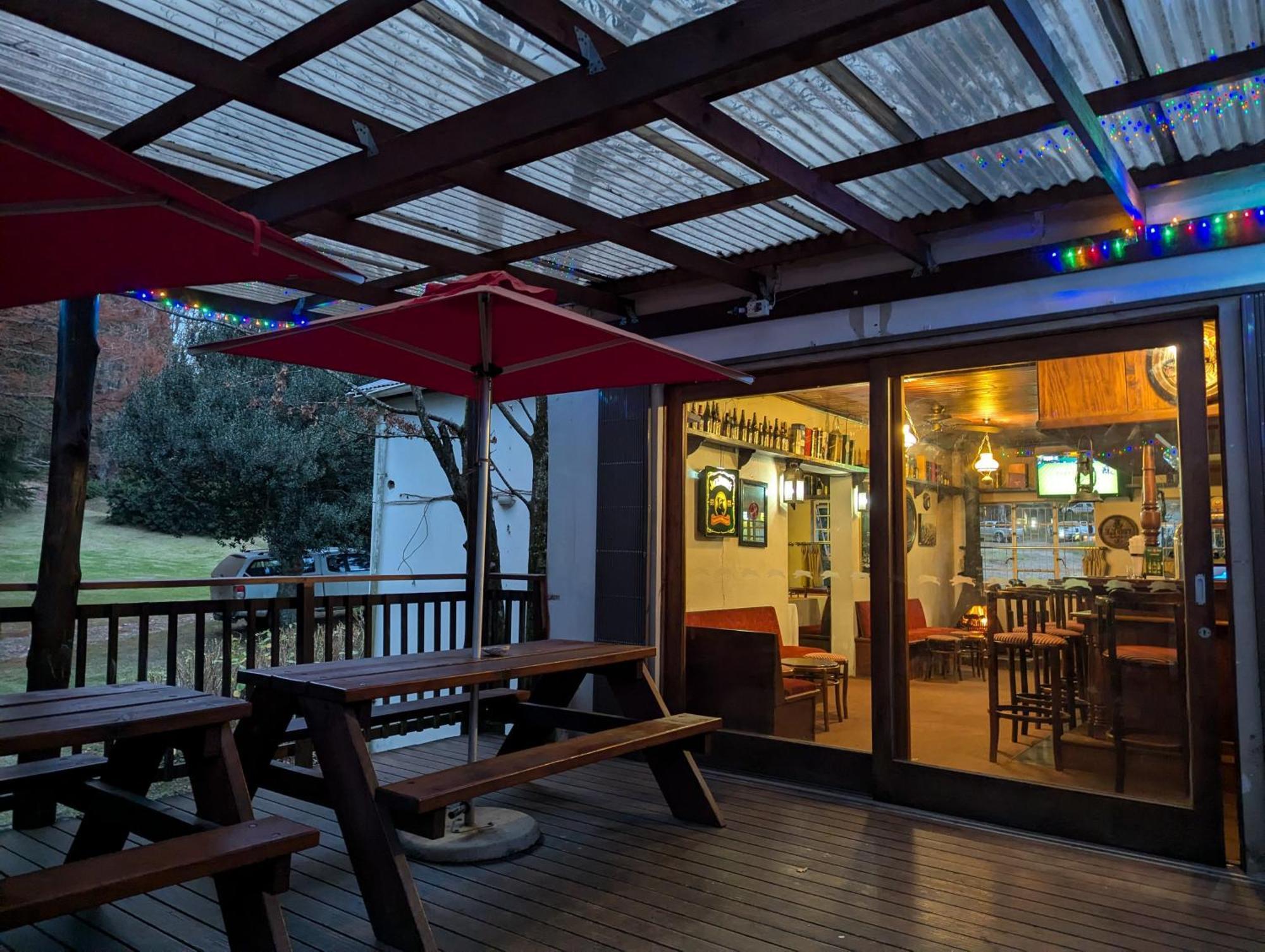 The Historic Hogsback Inn Exterior foto
